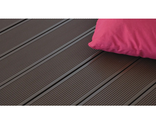 Lames de terrasse en bois avec coussin