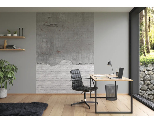 Bureau lumineux avec bureau, chaise de bureau et décoration murale