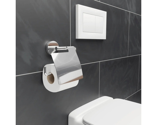 Porte-papier toilette en métal avec chasse d''eau dans la salle de bains