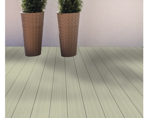 Szene mit zwei Pflanzgefässen auf einem Bodenbelag