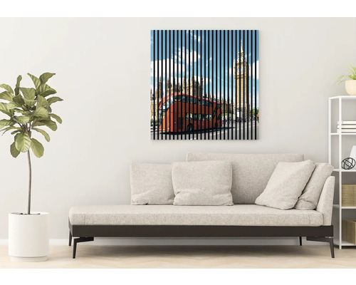 Salon avec canapé et peinture murale de Londres avec bus et Big Ben