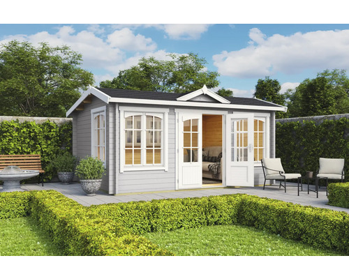 Gartenhaus Outdoor Life Windsor 44 inkl. Fussboden 440 x 340,2 cm lichtgrau Gartenszene mit einem grauen Gartenhaus mit Fenstern und Doppeltür