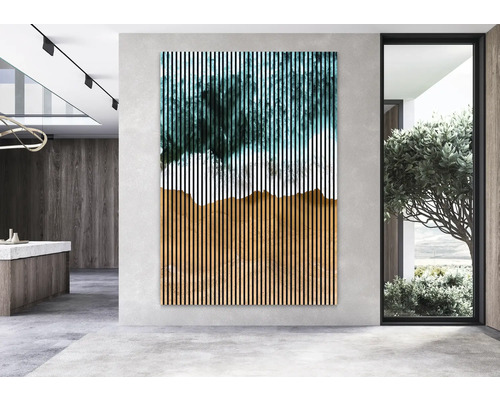 Panneau mural décoratif avec rayures verticales et motif abstrait dans un espace moderne