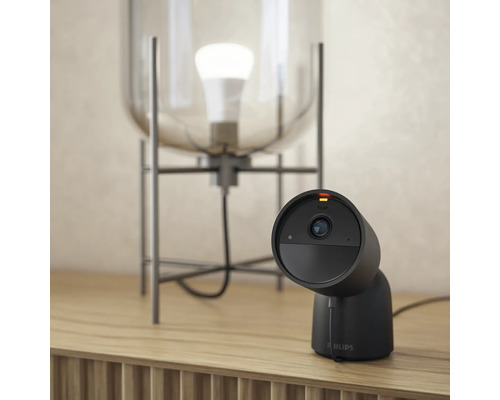 Caméra de surveillance Philips sur une table