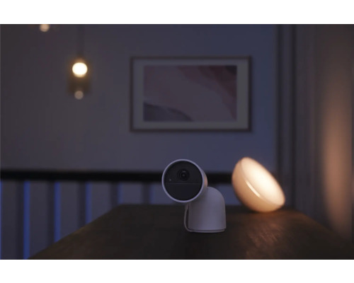 Caméra de surveillance sur une table