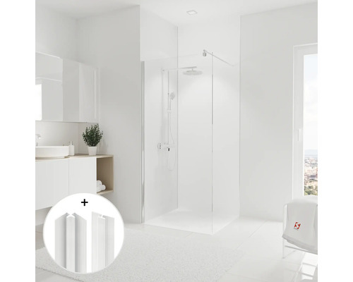 Salle de bains moderne avec cabine de douche, lavabo et accessoires pour une ambiance lumineuse et ordonnée