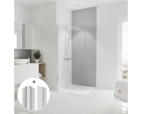 Salle de bains avec douche, lavabo et profilés