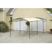 Pavillon avec auvent devant le garage