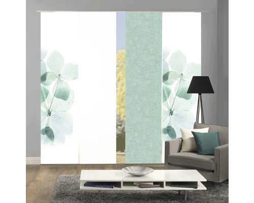 Ambiance de pièce avec rideaux coulissants à motifs floraux