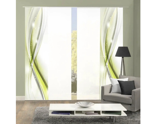 Dekoschals mit abstrakten Mustern im Wohnzimmer