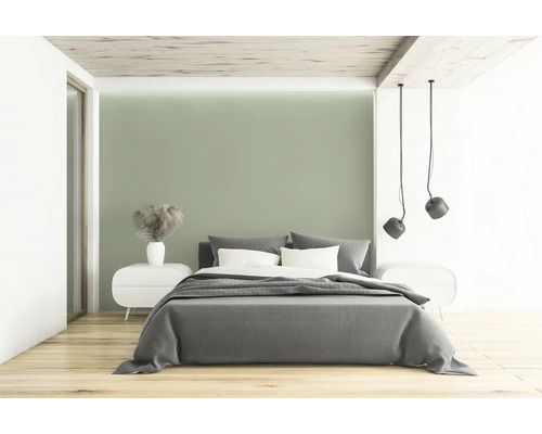 Chambre avec lit double, tables de chevet et plafonniers