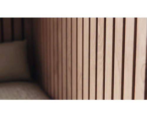 Panneaux en bois sur un mur