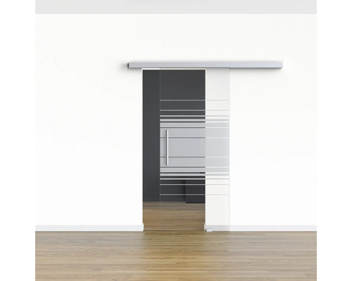 Vue d''une pièce avec une porte coulissante en verre à motif de rayures horizontales