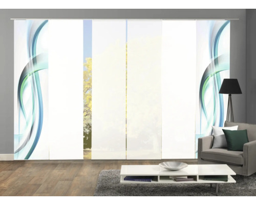 Wohnzimmer mit Schiebegardinen mit Wellenmuster