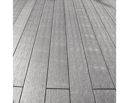 Bodendielen aus Holzwerkstoff