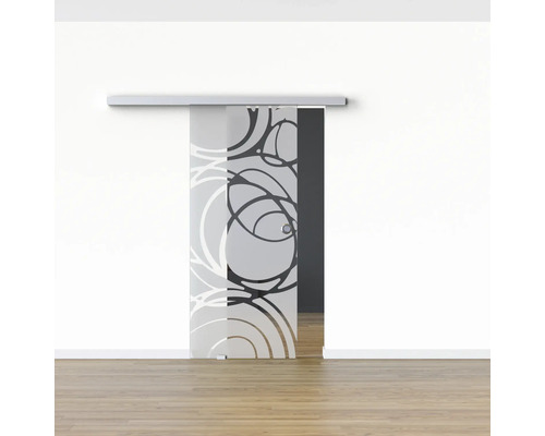 Porte coulissante en verre avec motif circulaire dans un environnement de vie