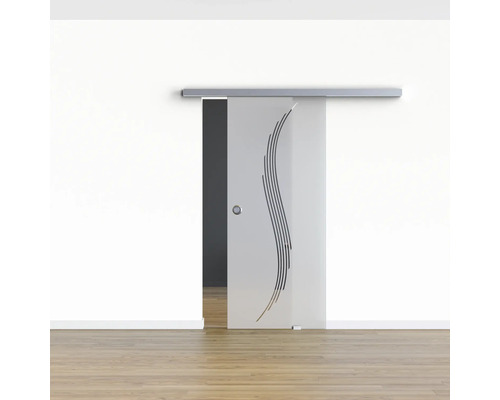 Schiebetür aus Glas mit Streifenmuster vor einer Wand