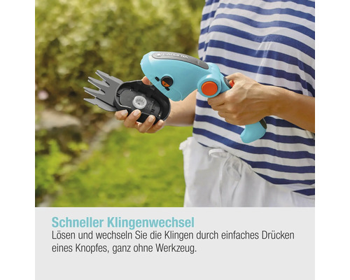 Cisailles à arbustes sans fil Gardena avec tête de coupe démontée dans les mains d''une personne