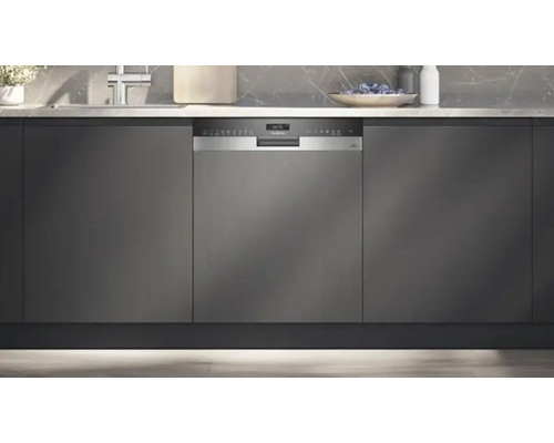 Lave-vaisselle intégrable dans une cuisine moderne