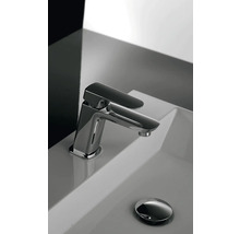 Waschtischarmatur auf einem Waschbecken montiert