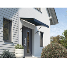 Façade de maison avec un auvent de porte installé