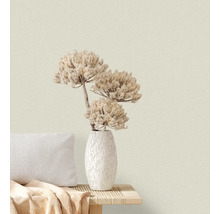 Dekorative Vase mit getrockneten Blumen auf einem Tisch