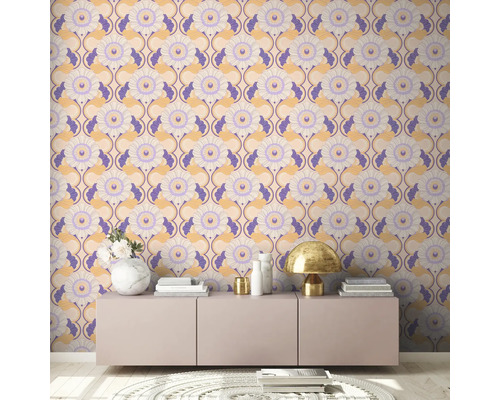 Pièce décorative avec papier peint à motifs floraux