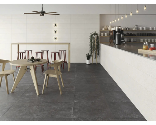 Photo d''intérieur d''une pièce lumineuse avec carrelage, bar et sièges