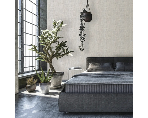 Chambre avec lit, plantes d''intérieur et grande fenêtre