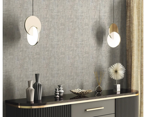 Intérieur moderne avec suspensions, commode et objets décoratifs