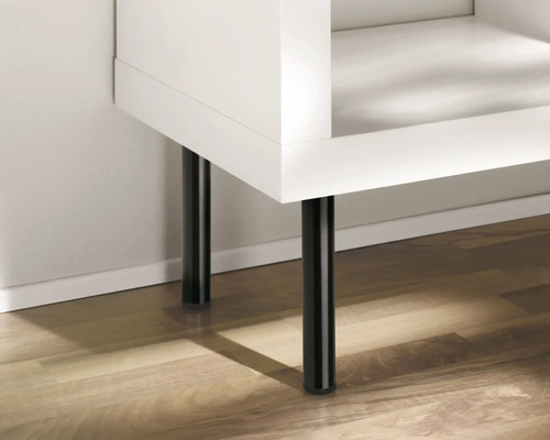 Étagère blanche avec pieds noirs sur parquet