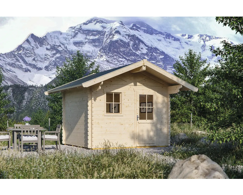 Blockbohlenhaus SKAN HOLZ Arosa mit Fussboden 400 x 380 cm natur Holzgartenhaus mit Fenster und Tür neben Gartentisch und Bergpanorama