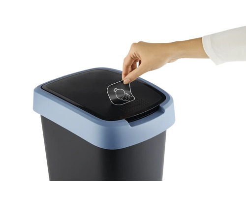 Poubelle avec symbole pour l''identification des matières recyclables