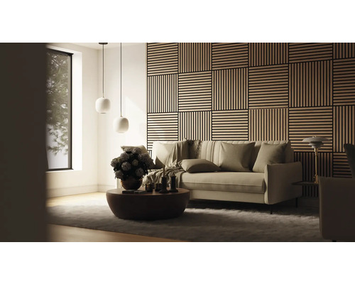 Salon avec canapé, table basse, mur en panneaux de bois et suspensions