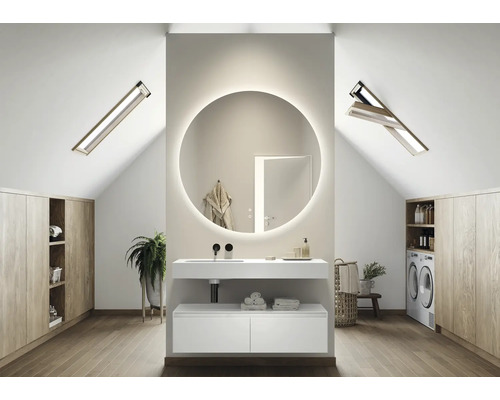 Modernes Badezimmer im Dachgeschoss mit Waschtisch, Spiegel und Waschmaschine