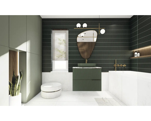 Salle de bain lumineuse avec lavabo, miroir, toilettes et baignoire.