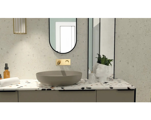 Meuble de salle de bains avec miroir, lavabo à poser et robinetterie