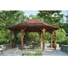 Holzpavillon mit Tisch und Stühlen im Garten