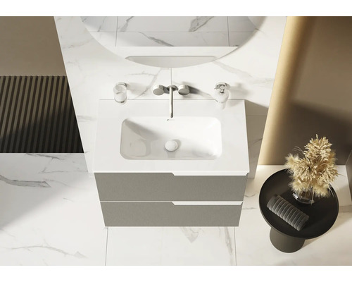 Modernes Badezimmer mit Waschbeckenunterschrank, Waschtisch und rundem Spiegel