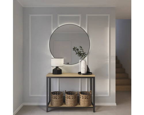 Entrée avec console, miroir rond et paniers décoratifs