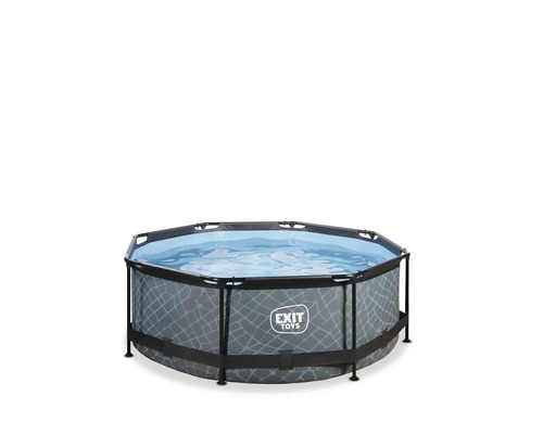 Piscine ronde avec cadre en acier et surface d''eau