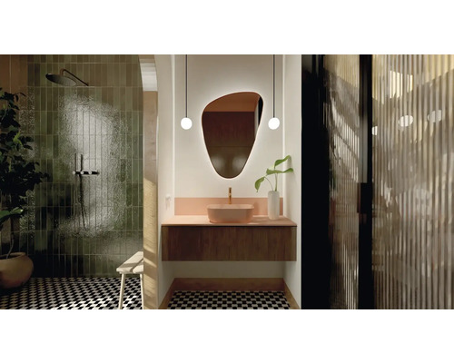 Salle de bains moderne avec douche, meuble sous-lavabo et miroir
