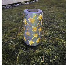 Solarleuchte mit ausgeschnittenem Blumenmuster für den Aussenbereich