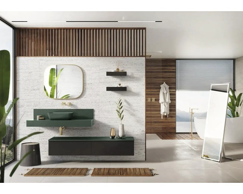 Salle de bain moderne avec lavabo, miroir et détails en bois