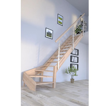 Escalier en bois avec rampe en métal dans une pièce lumineuse avec des tableaux