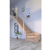 Escalier en bois avec rampe en acier inoxydable dans une pièce lumineuse.