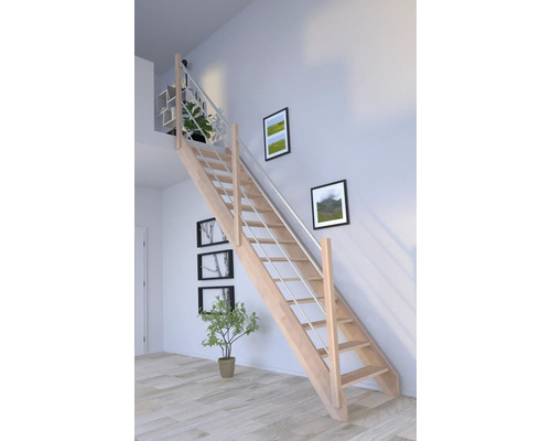 Escalier en bois avec rampe en métal dans une pièce lumineuse.