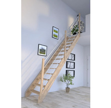 Escalier en bois avec rampe en métal dans une pièce lumineuse