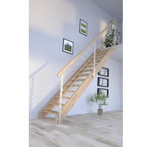 Escalier en bois avec rampe en métal dans une pièce lumineuse