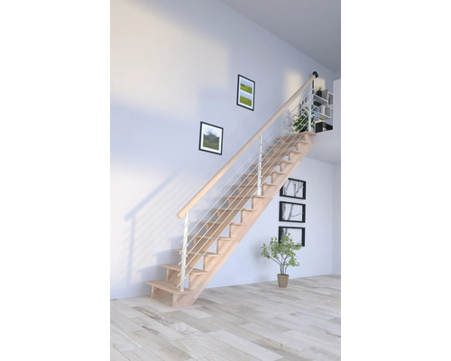 Holztreppe mit Edelstahlgeländer in einem hellen Raum